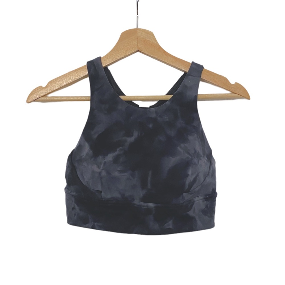 High neck Lululemon sports bra NWOT